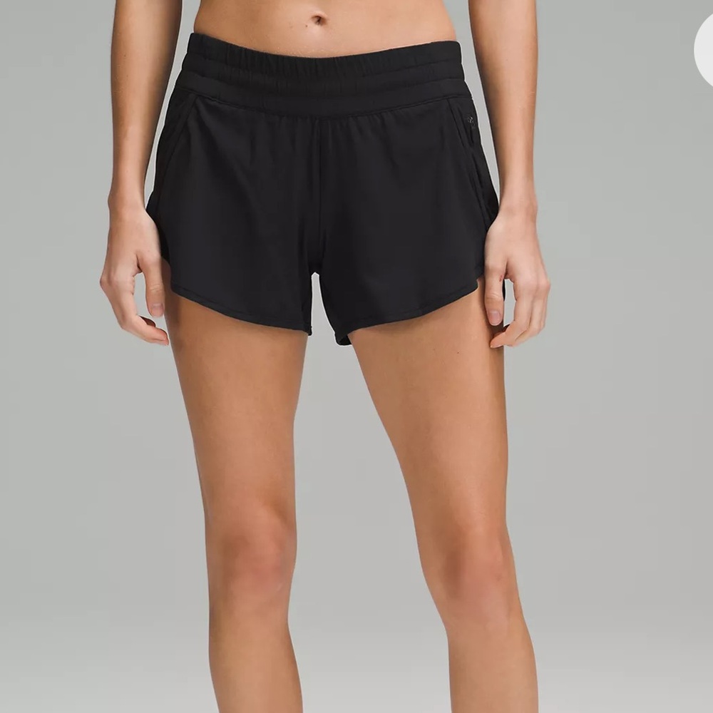 Lululemon Tracker Low-Rise Lined Black Shorts 4”